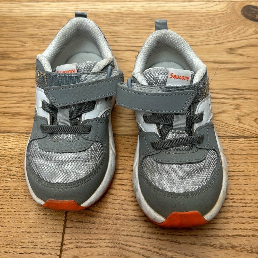 Saucony Kids Gray and Orange Hook-and-Loop Sneakers